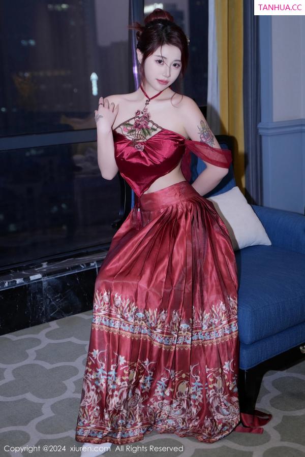 美七Mia  [XiuRen]高清写真图 2024.01.19 No.7985 美七Mia 古装美腿第26张图片